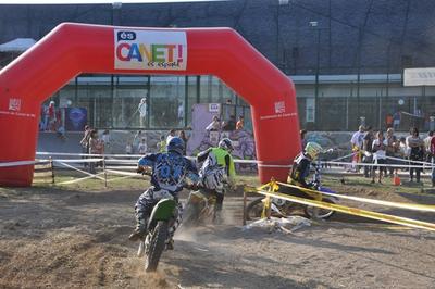 Cursa de resistncia de ciclomotors - maig 2015