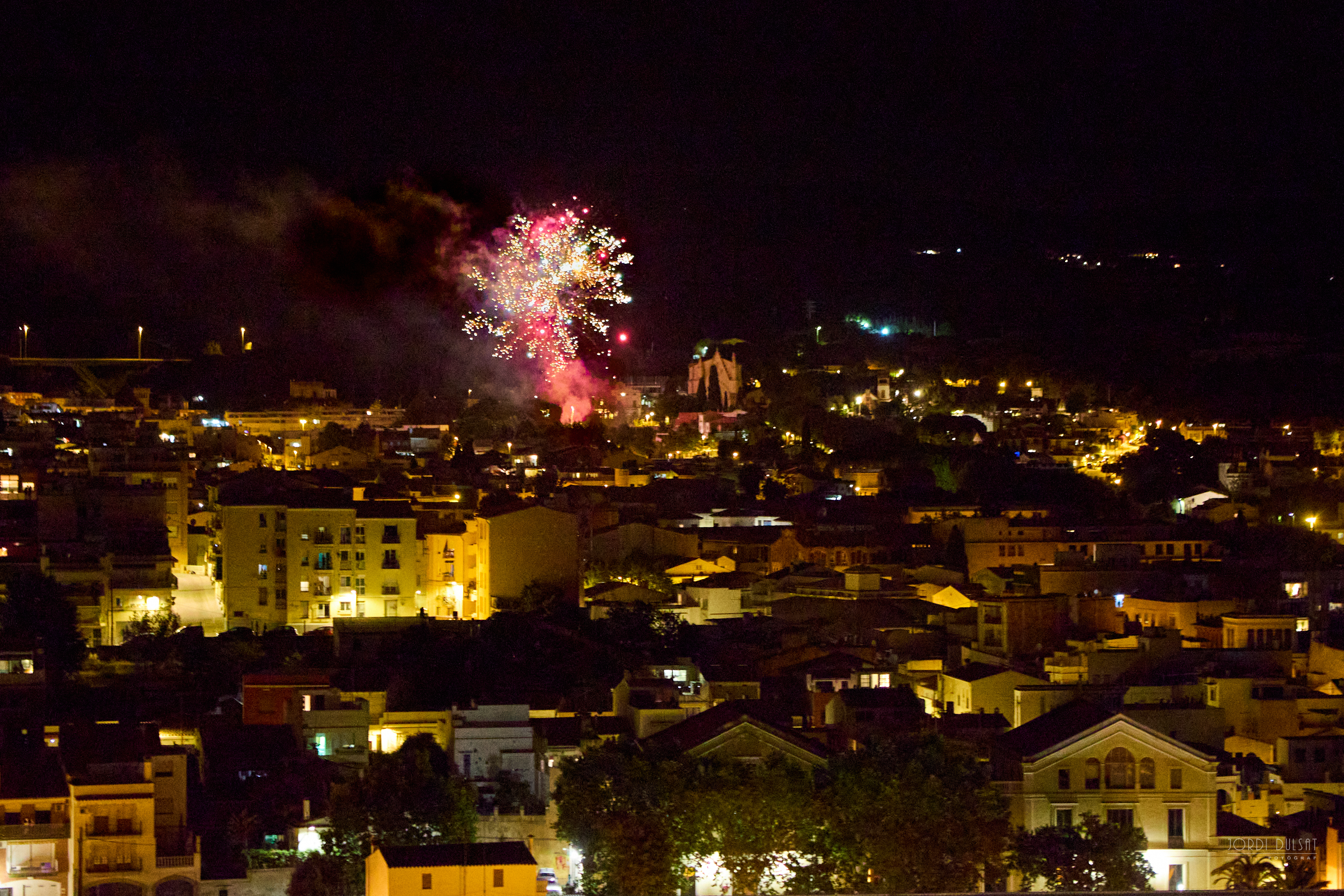 Focs artificials en honor a Sant Pere i Sant Pau