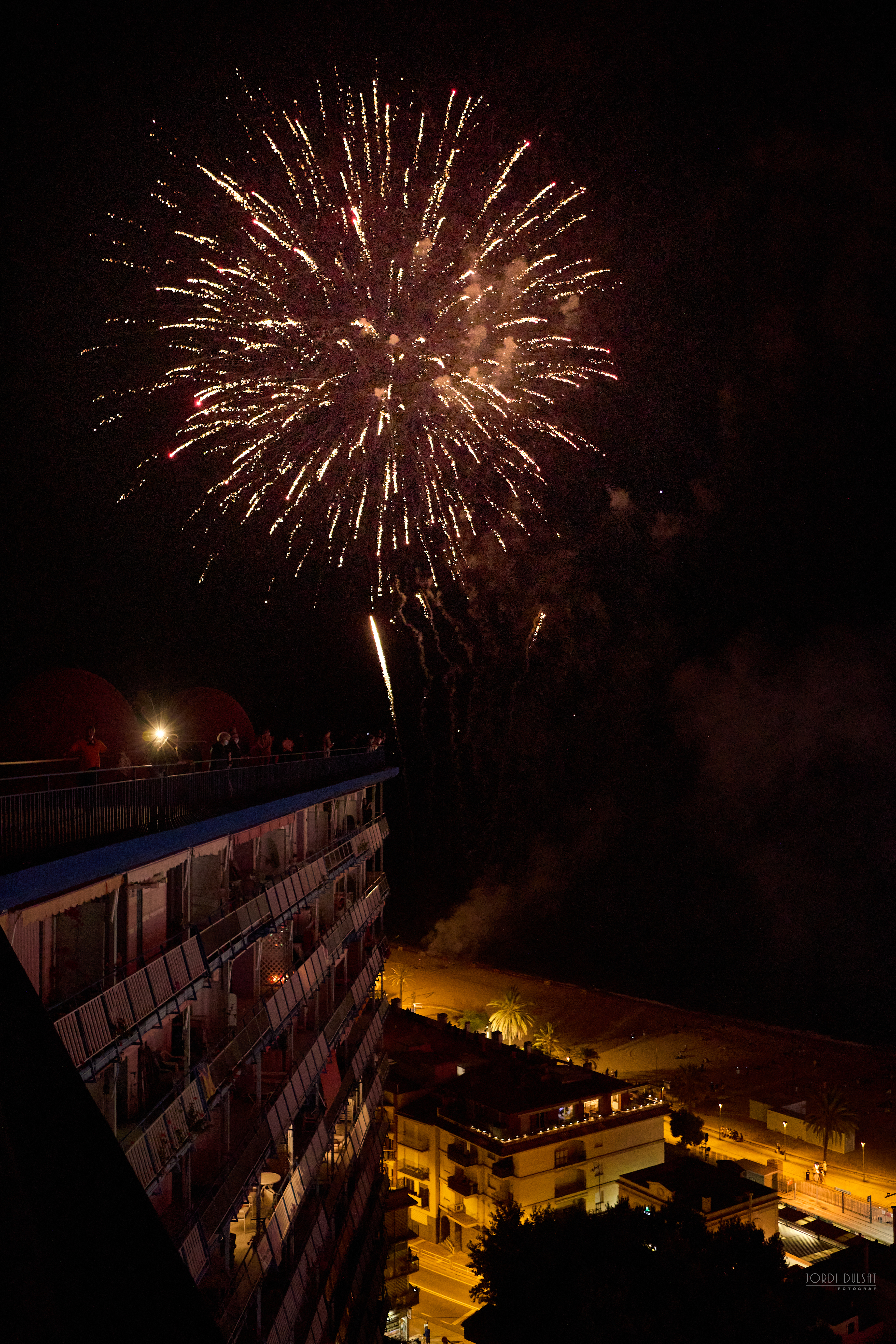 Focs artificials en honor a Sant Pere i Sant Pau