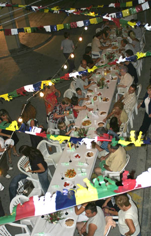 Sopar al barri dels Budellers