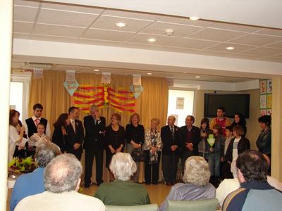 Lliurament de roses a les residncies