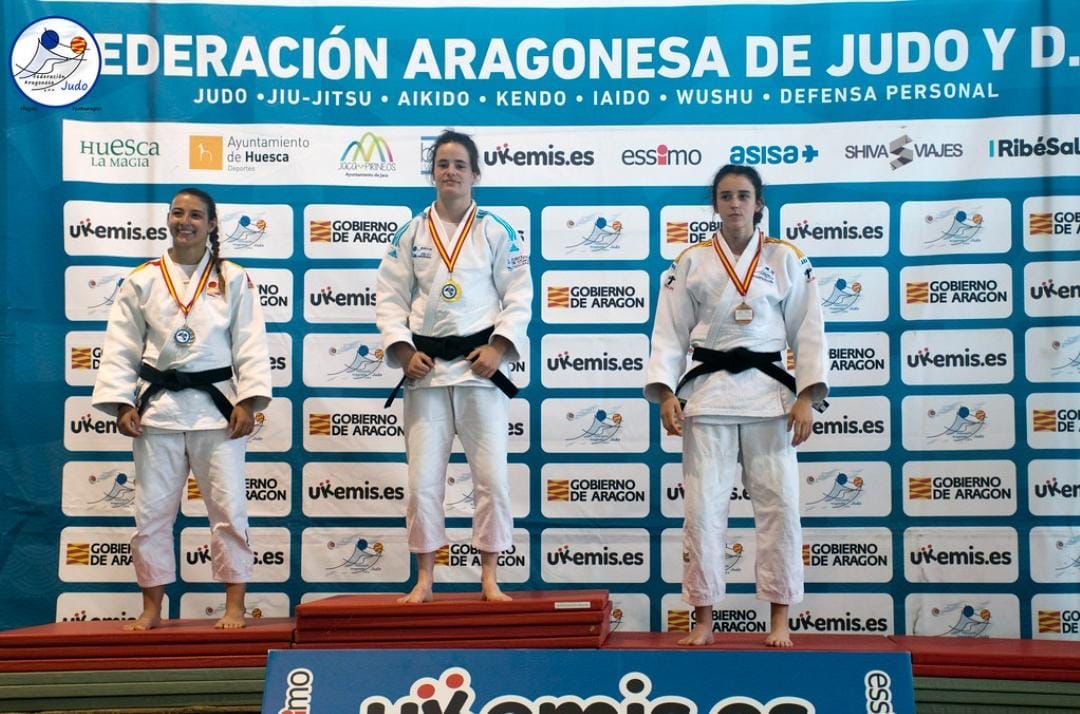 Marta Also - medalla plata - foto cedida