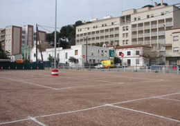 aparcament al solar de l'antiga caserna