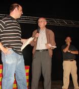 El mossèn Josep Mª Mir recull el premi