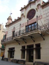 Fa&ccedil;ana de la Biblioteca P. gual i Pujadas