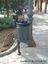 Paperera parc 11 de Setembre - octubre 2014
