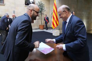 Acte Generalitat - alcalde Jes&uacute;s Mar&iacute;n - cedida