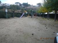 parc infantil - plaça Cavaió - 2013