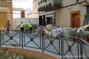 Obres pla&ccedil;a Maci&agrave; - abril 2014