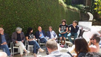 Poesia i + acte presentaci&oacute;
