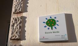 Placa d'escola verda Yglesias