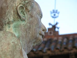 Escultura de Lluís Domènech i Montaner