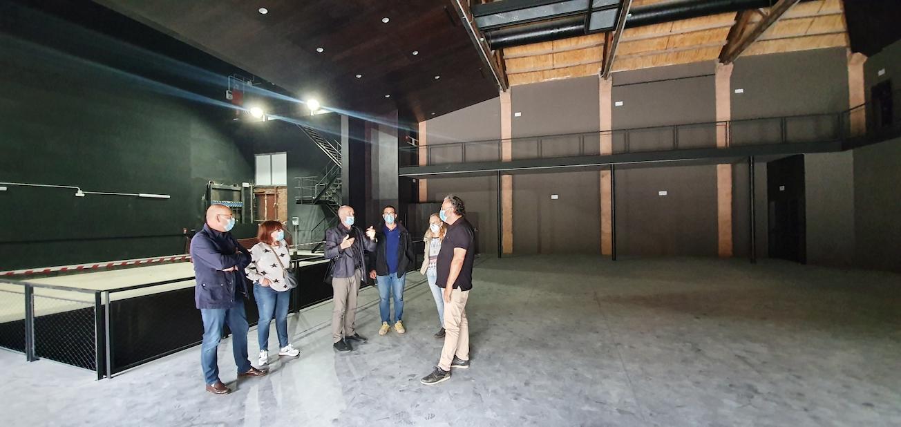 Visita Unió Santcugatenca Sala teatre