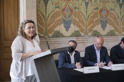alcaldessa taula dom&egrave;nech