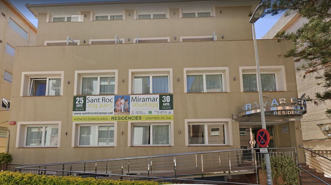 Part davant resid�ncia Sant Roc Google Maps